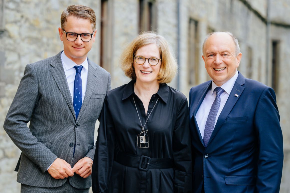 CDU Generalsekretär Carsten Linnemann, Museumsleiterin Kirsten John-Stucke und Landrat Christoph Rüther